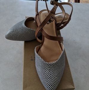 Strapy sandles BNIB